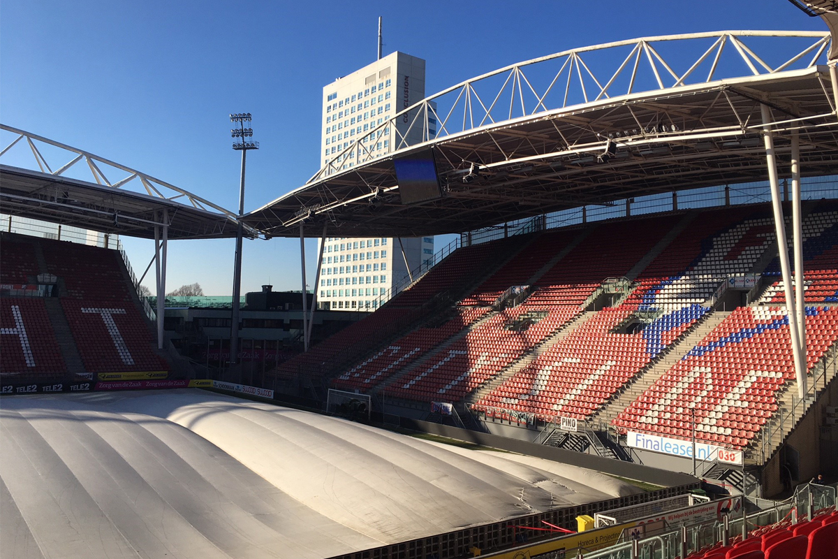 Utrecht-Stadion.jpg