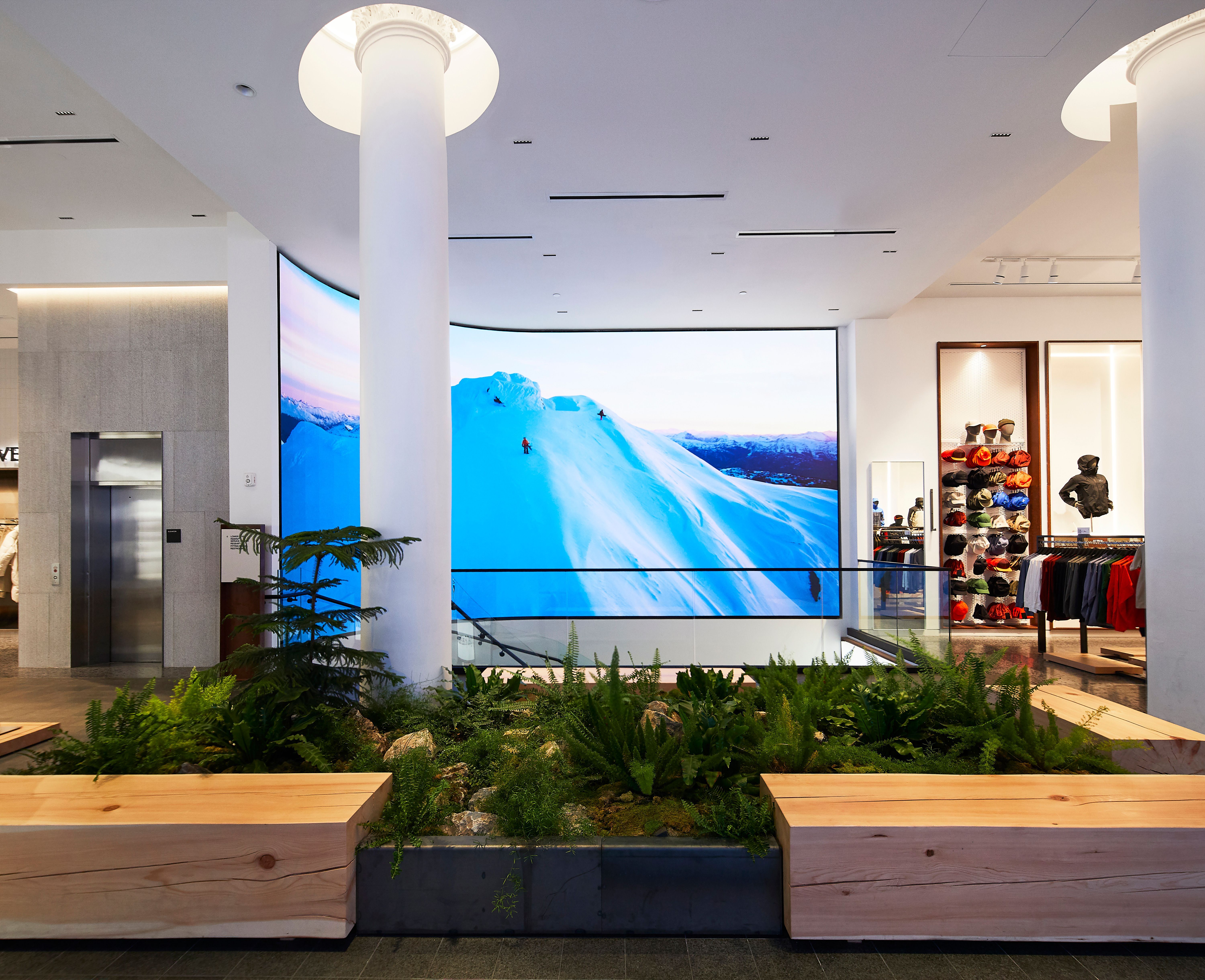 ArcTeryx Broadway Alpha Store