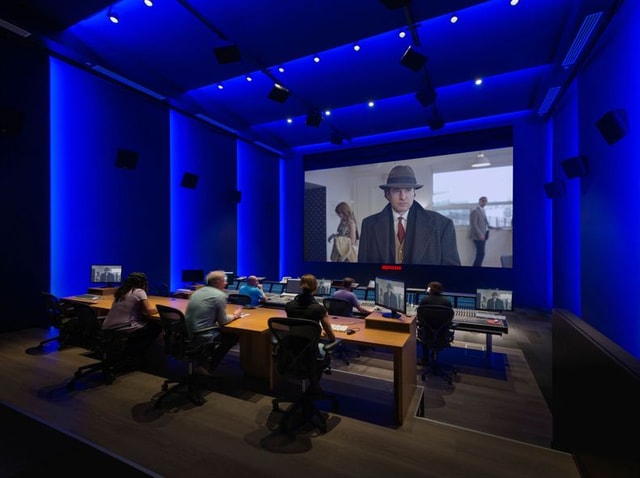 Deluxe at 901 King Street West