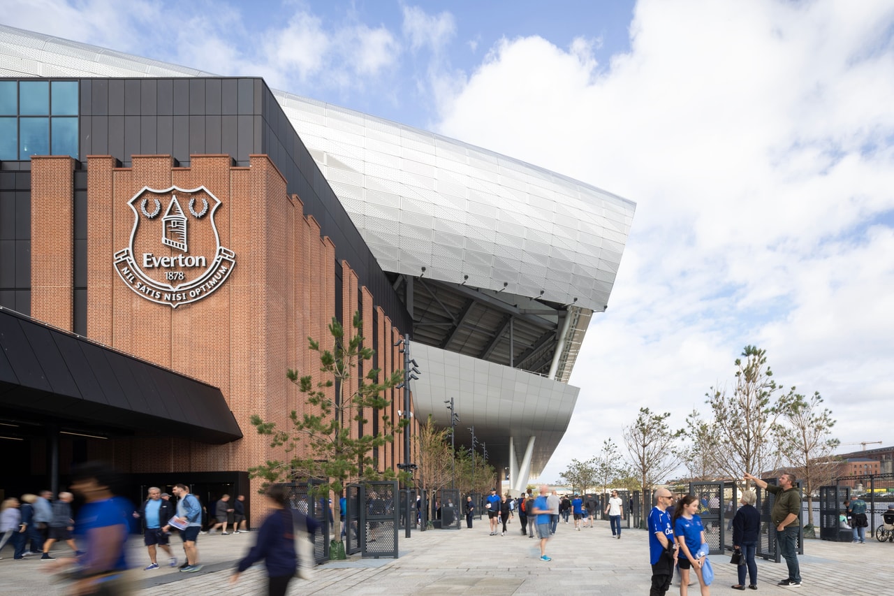Everton Stadium side logo