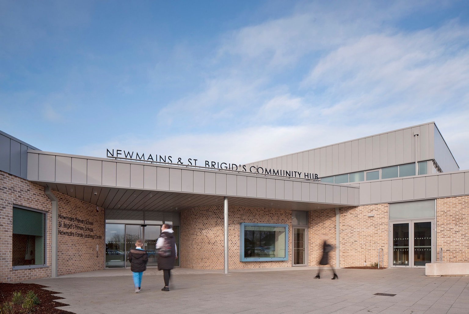 Photo of main school entrance