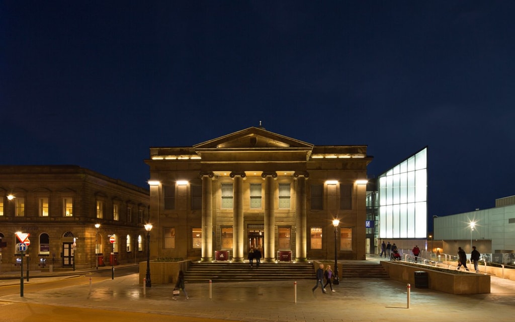 Oldham Town Hall