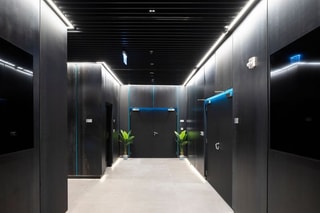 Yas Marina interior black