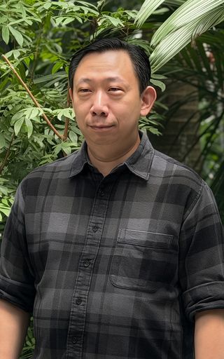 Noer ucen Hong
